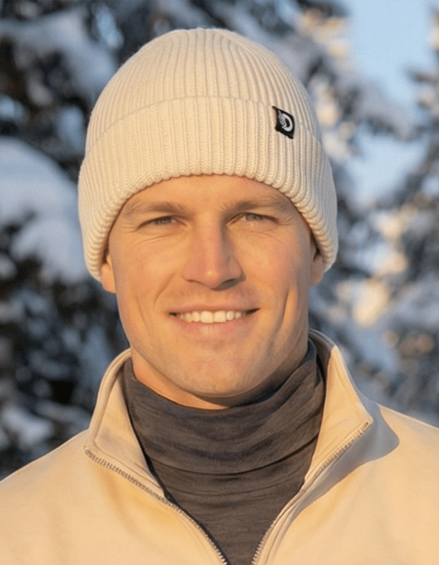 DROW CREAM BEANIE - Image 3